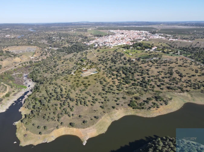 Prédio para Venda em Torrão Foto 23