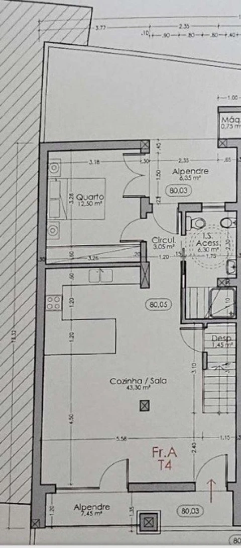 Moradia T4 para Arrendamento em Encarnação
