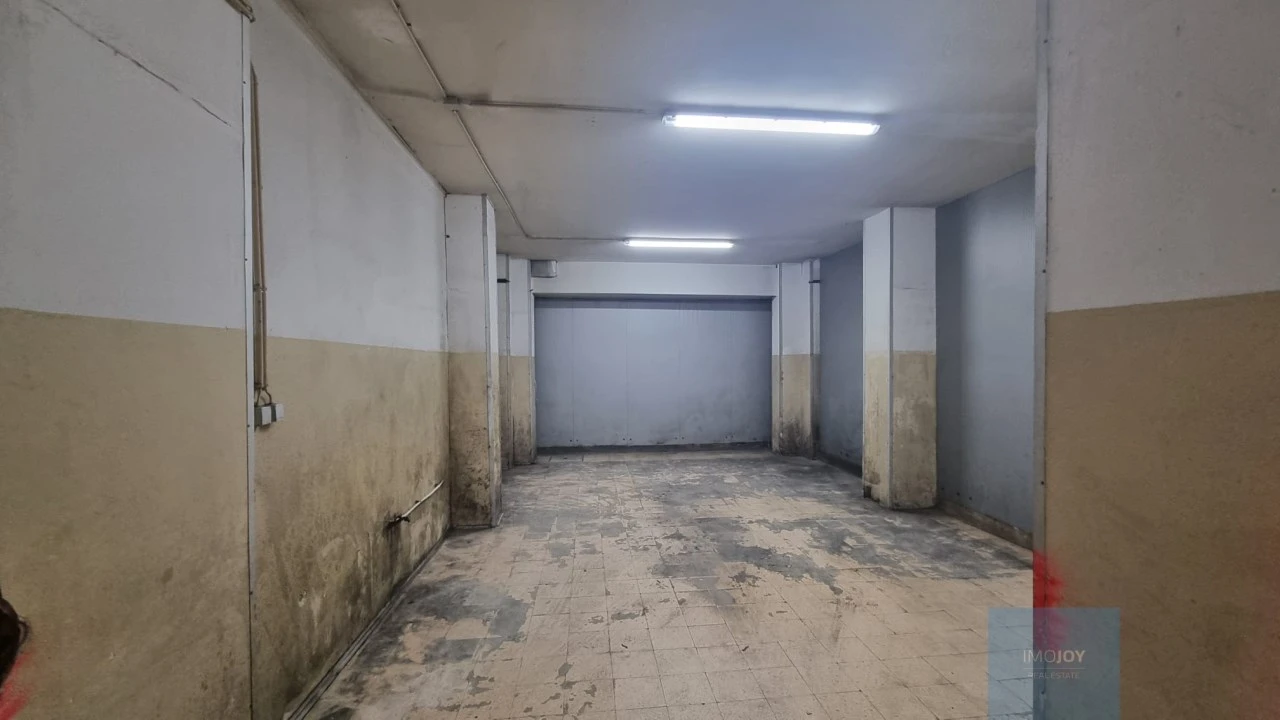 Armazém para Arrendamento em Moscavide e Portela Foto 9