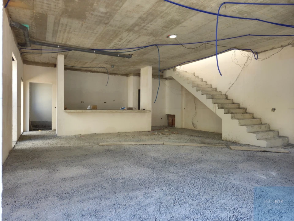 Moradia T4 para Venda em São Domingos de Rana Foto 24