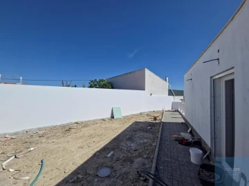 Moradia T4 para Venda em São Domingos de Rana