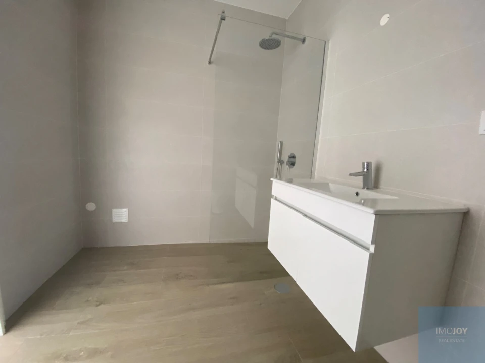 Moradia T4 para Venda em Aljezur Foto 30