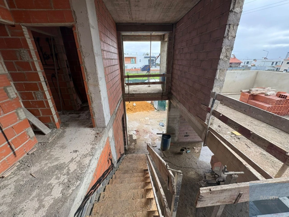 Moradia T4 para Venda em São Domingos de Rana Foto 8