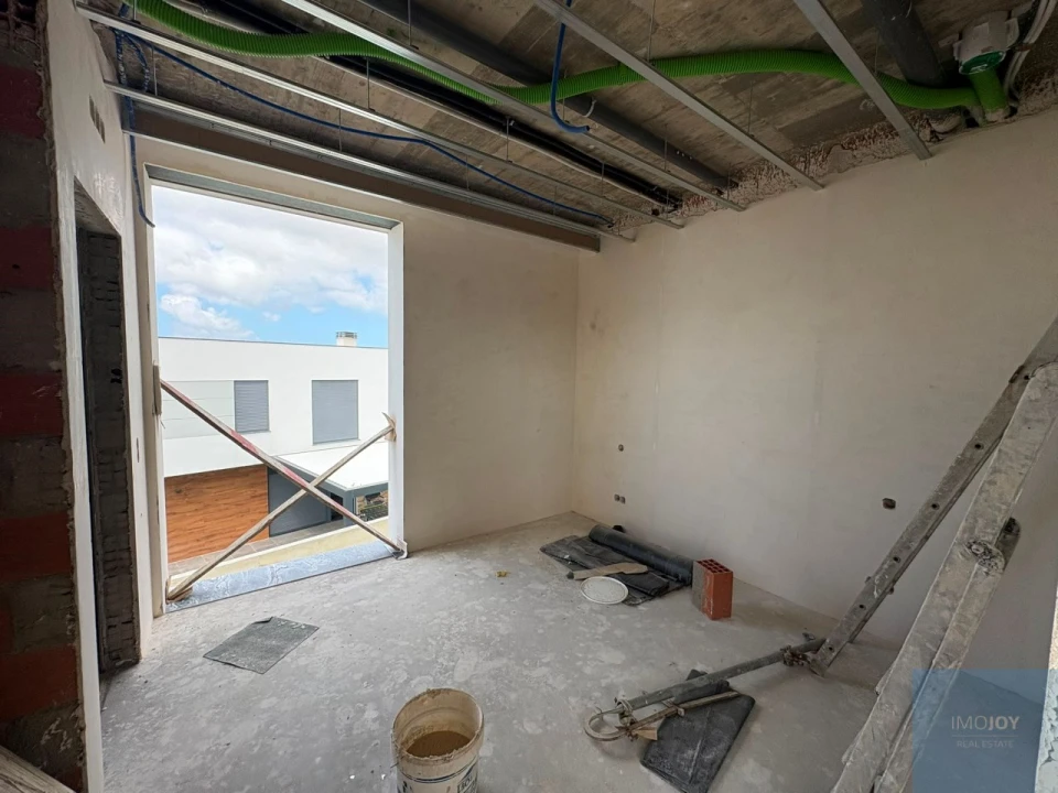 Moradia T4 para Venda em São Domingos de Rana Foto 18