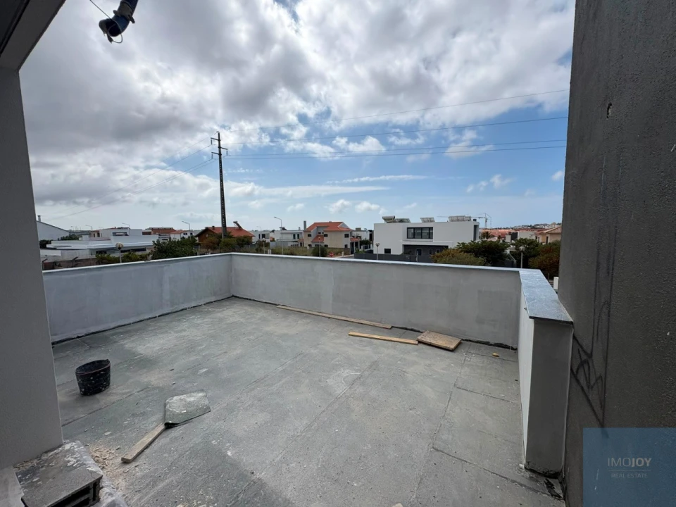 Moradia T4 para Venda em São Domingos de Rana Foto 19