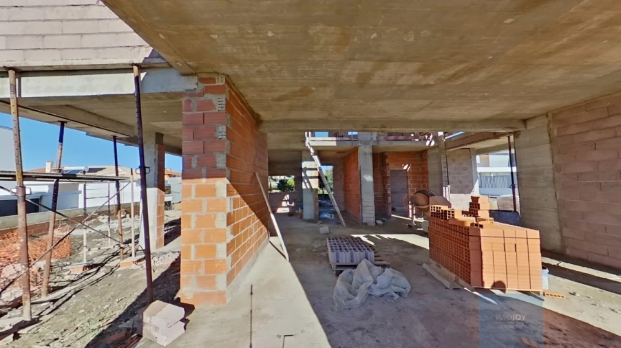 Moradia T4 para Venda em São Domingos de Rana Foto 16