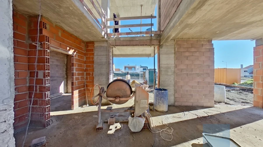 Moradia T4 para Venda em São Domingos de Rana Foto 26