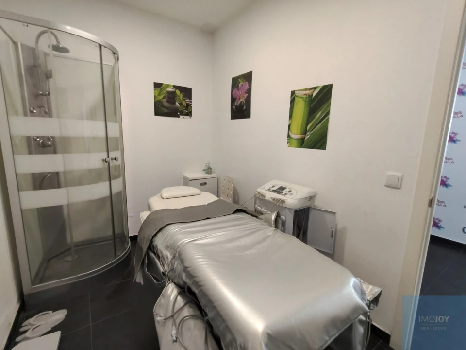 Loja para Venda em Pontinha e Famões Foto 15