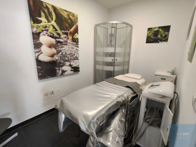 Loja para Venda em Pontinha e Famões Foto 14