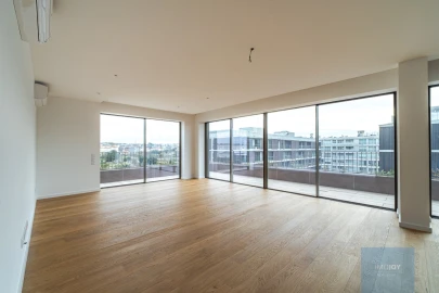 Apartamento T4 para Venda em Matosinhos e Leça da Palmeira