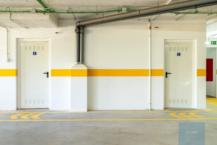 Garagem para Venda em Portimão Foto 8