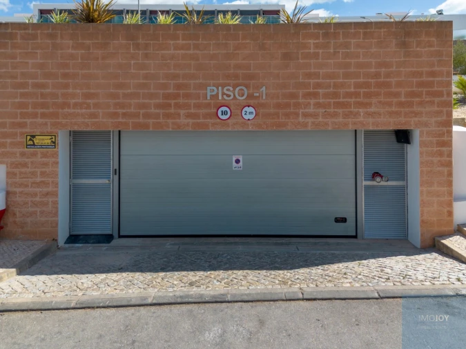 Garagem para Venda em Portimão Foto 9