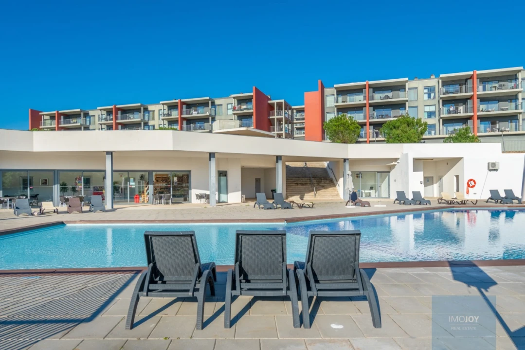 Apartamento T1 para Venda em Mexilhoeira Grande Foto 41