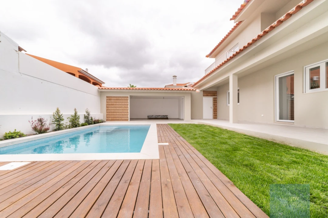 Moradia T5 para Venda em Cascais e Estoril Foto 5