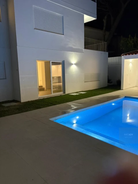 Moradia T5 para Venda em Cascais e Estoril