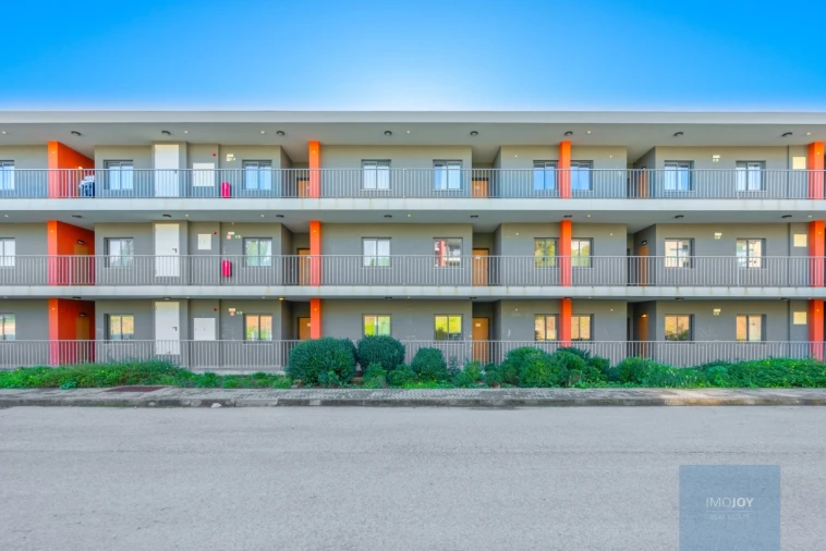 Apartamento T1 para Venda em Mexilhoeira Grande Foto 48