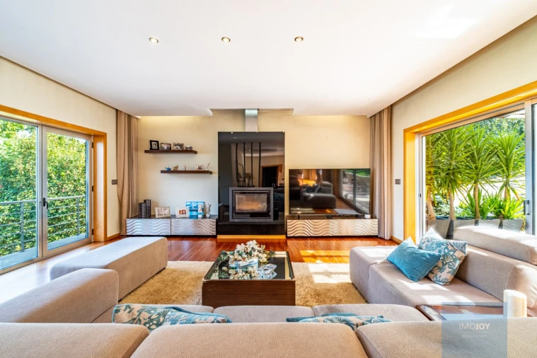 Moradia T5 para Venda em Cete Foto 3