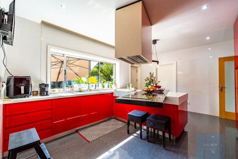 Moradia T5 para Venda em Cete Foto 10