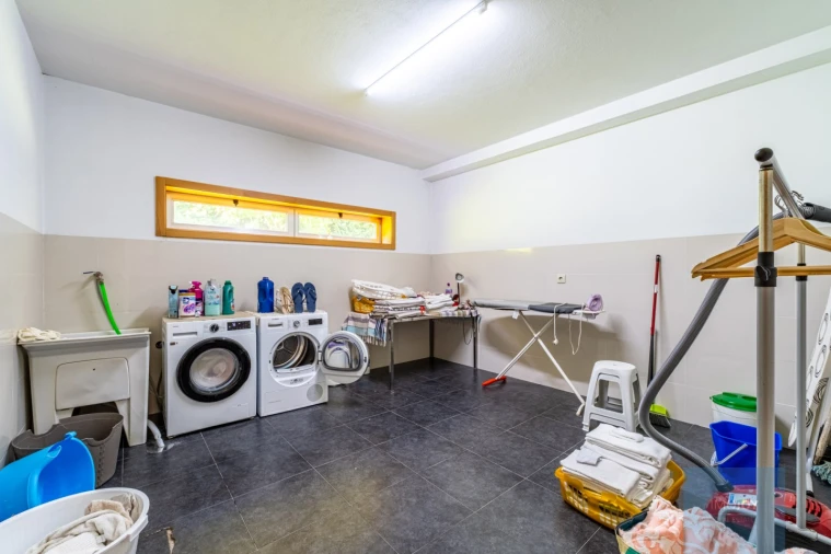 Moradia T5 para Venda em Cete Foto 37