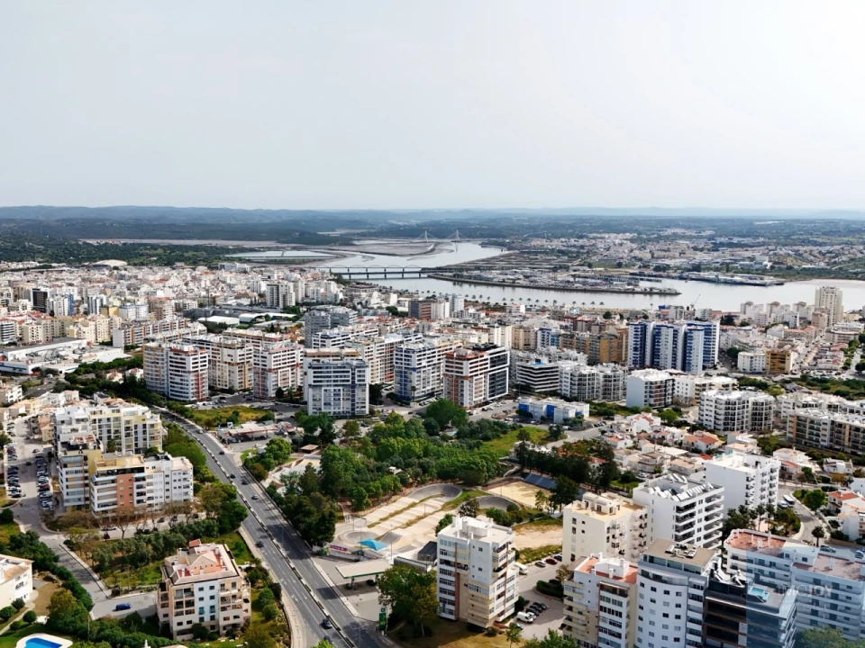 Apartamento T2 para Venda em Portimão Foto 28