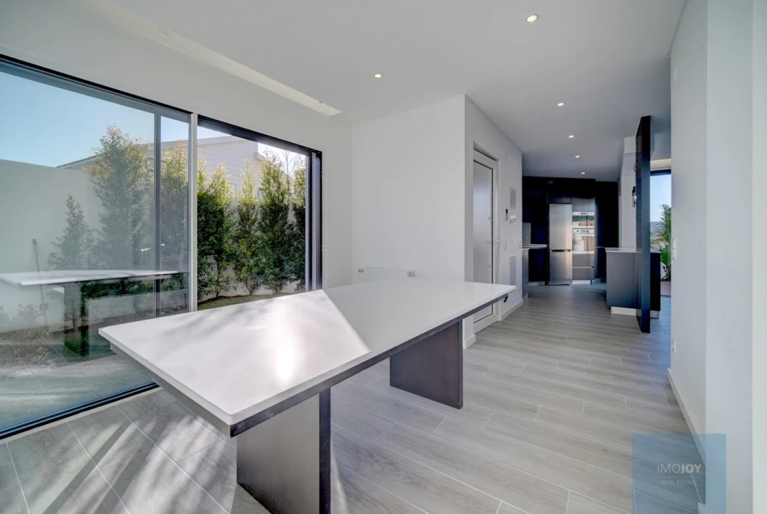 Moradia T4 para Venda em Alcabideche Foto 7