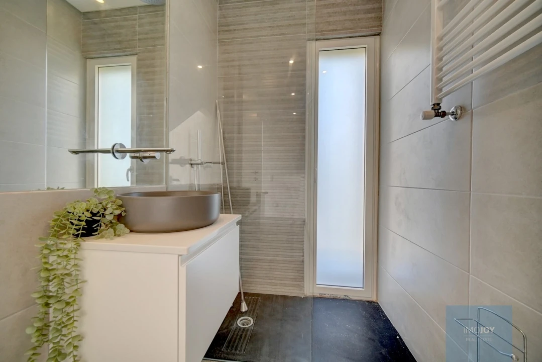 Moradia T4 para Venda em Alcabideche Foto 12