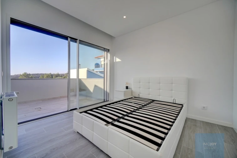 Moradia T4 para Venda em Alcabideche Foto 15