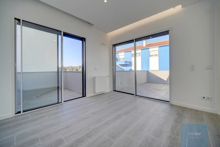 Moradia T4 para Venda em Alcabideche Foto 16