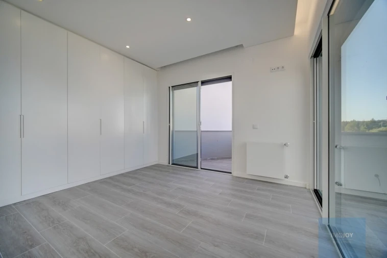 Moradia T4 para Venda em Alcabideche Foto 21