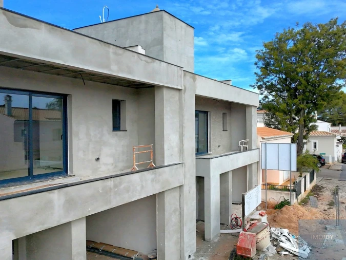 Moradia T3 para Venda em Alvor Foto 52