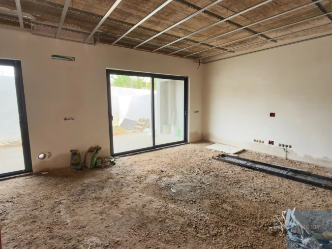 Moradia T3 para Venda em Alvor Foto 9