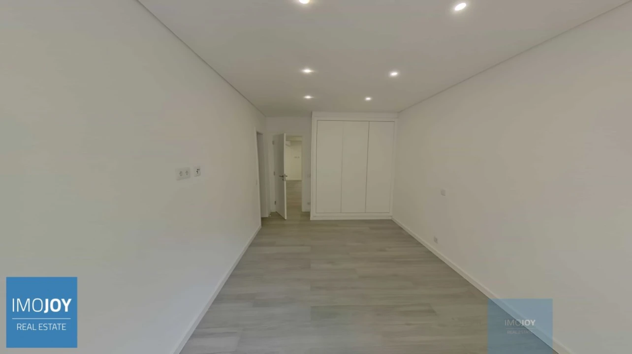 Apartamento T3 para Venda em Portimão Foto 21