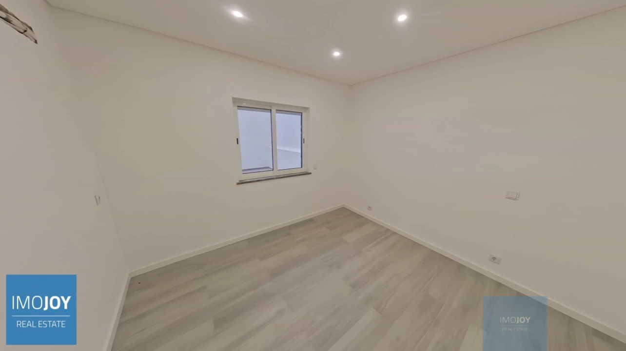 Apartamento T3 para Venda em Portimão Foto 33
