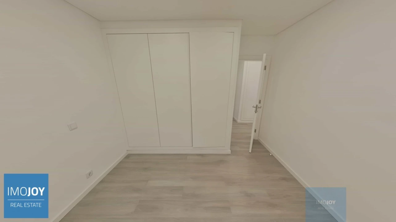 Apartamento T3 para Venda em Portimão Foto 35