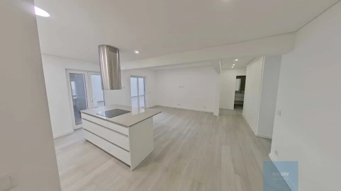 Apartamento T3 para Venda em Portimão