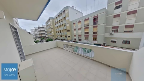 Apartamento T3 para Venda em Portimão