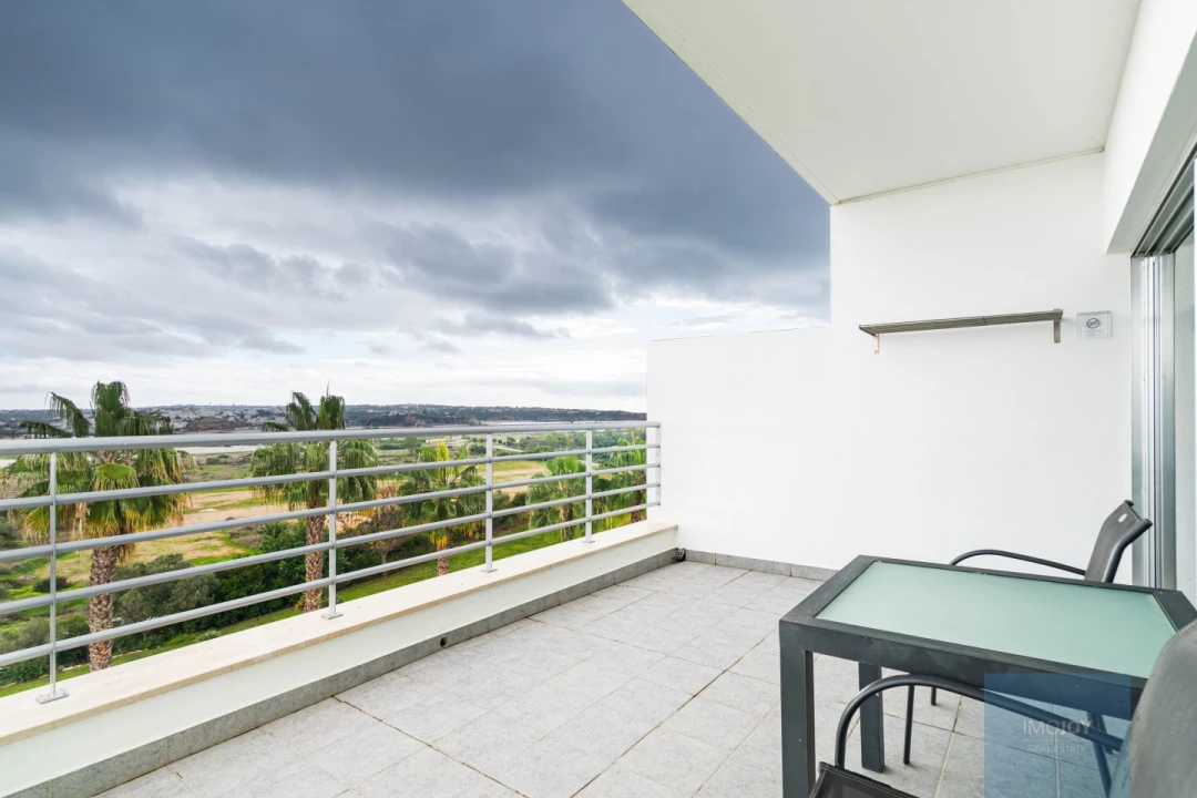 Apartamento T1 para Venda em Portimão Foto 3
