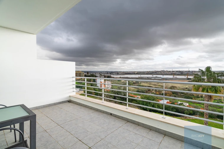 Apartamento T1 para Venda em Portimão Foto 4