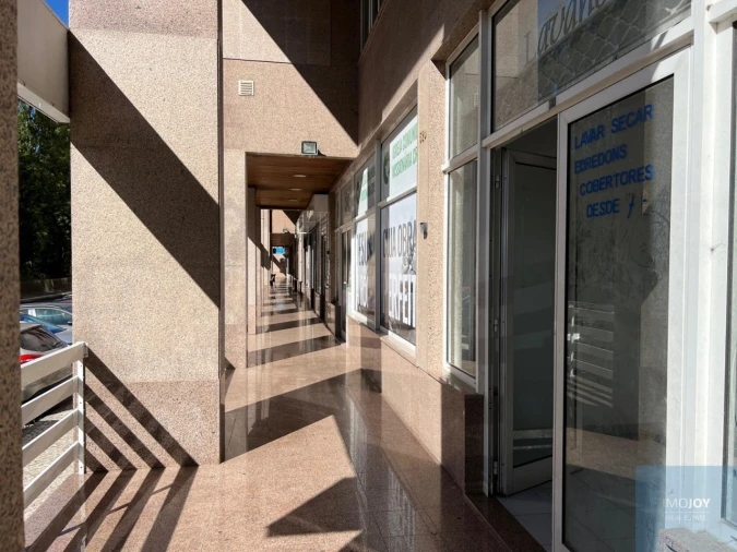 Loja para Venda em Queluz e Belas