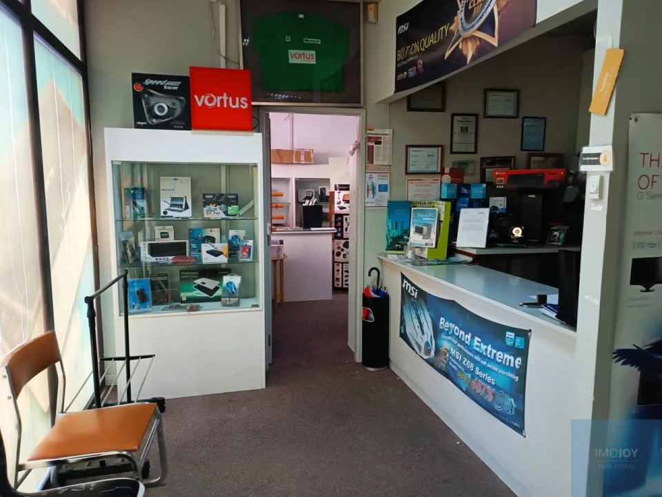 Loja para Venda em Benfica Foto 1