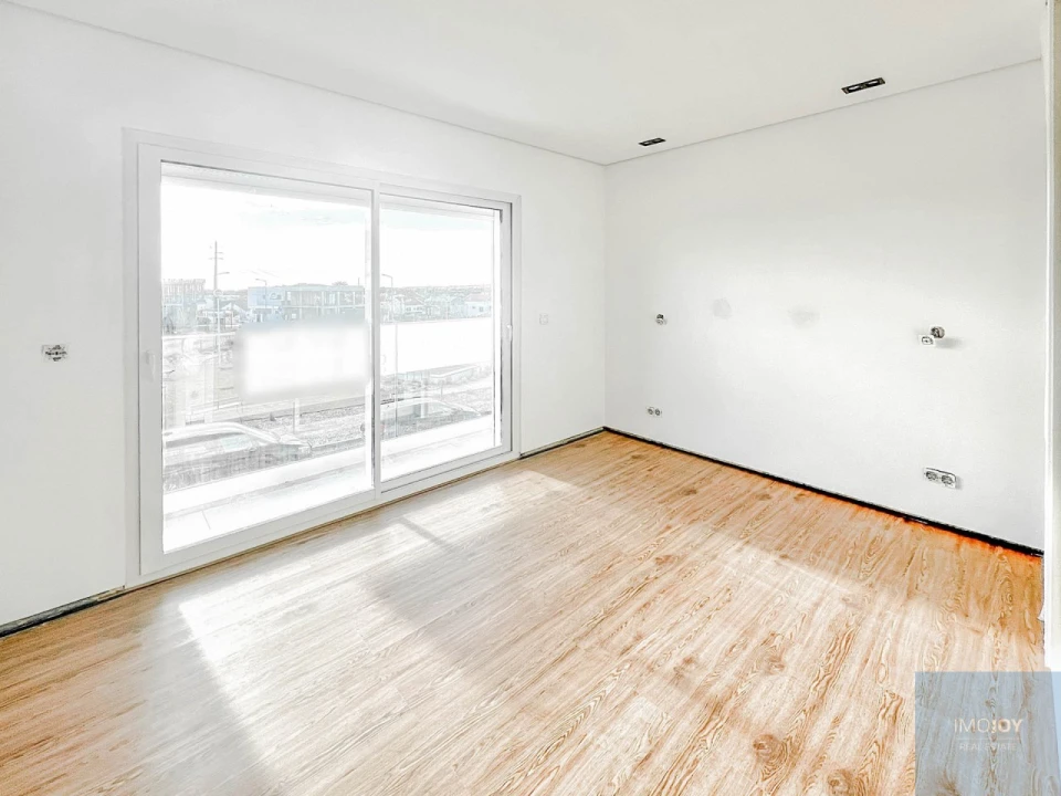 Moradia T3 para Venda em São Domingos de Rana Foto 24