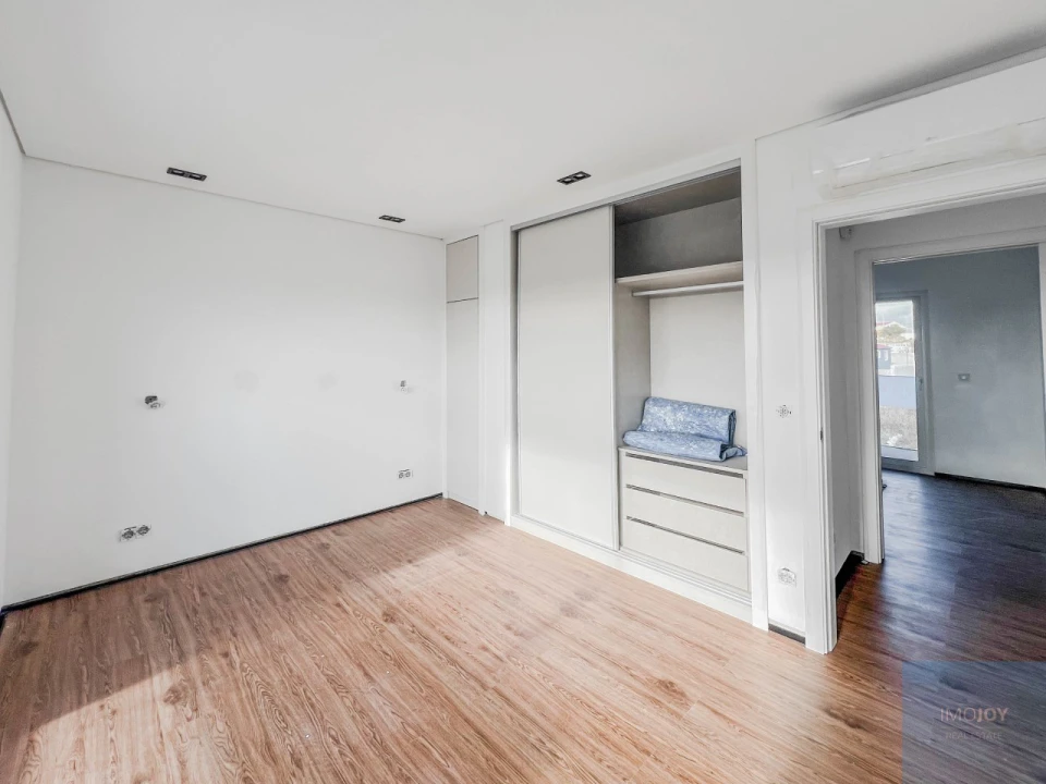 Moradia T3 para Venda em São Domingos de Rana Foto 29