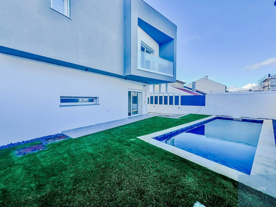 Moradia T3 para Venda em São Domingos de Rana Foto 35