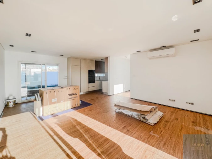 Moradia T3 para Venda em São Domingos de Rana Foto 4