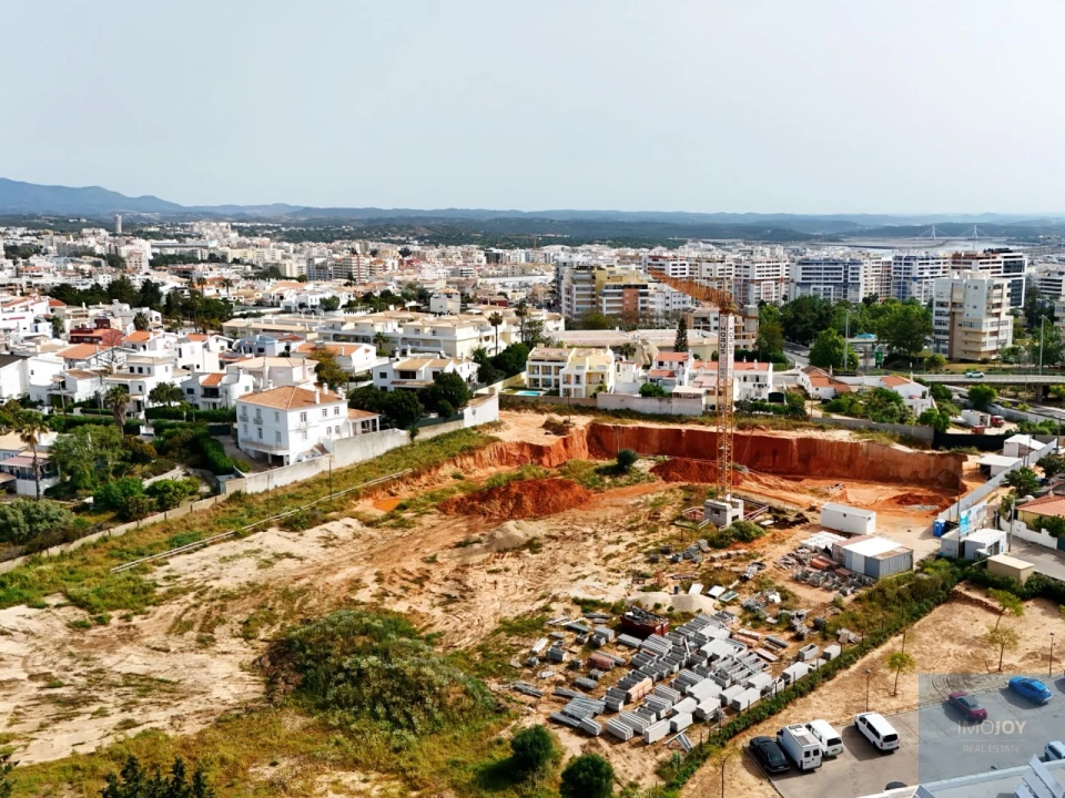 Apartamento T2 para Venda em Portimão Foto 34