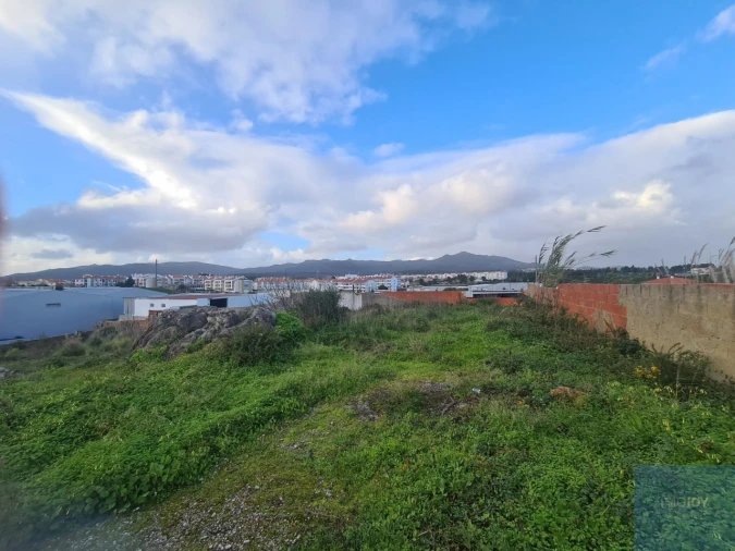 Terreno para Venda em Alcabideche Foto 2