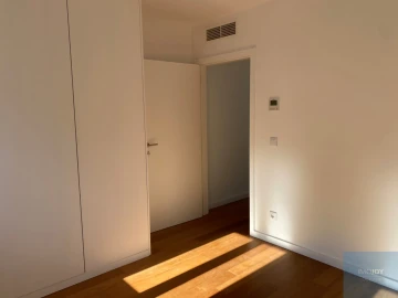Apartamento T1 para Arrendamento em Aldoar, Foz do Douro e Nevogilde