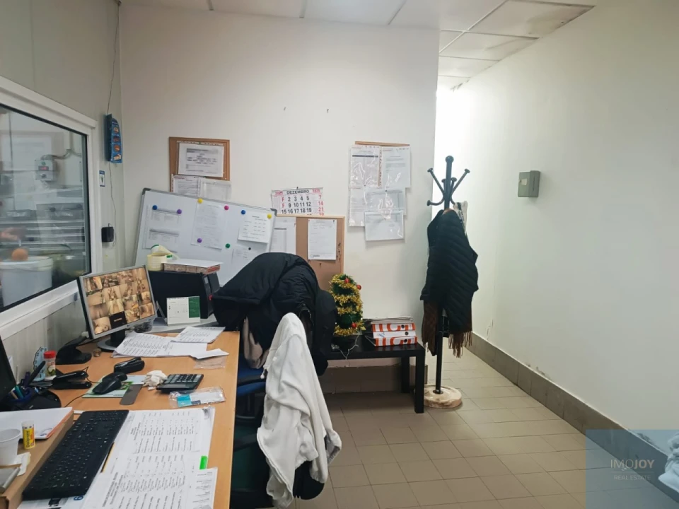 Armazém para Venda em Loures Foto 19