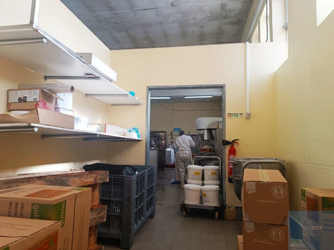Armazém para Venda em Loures Foto 14