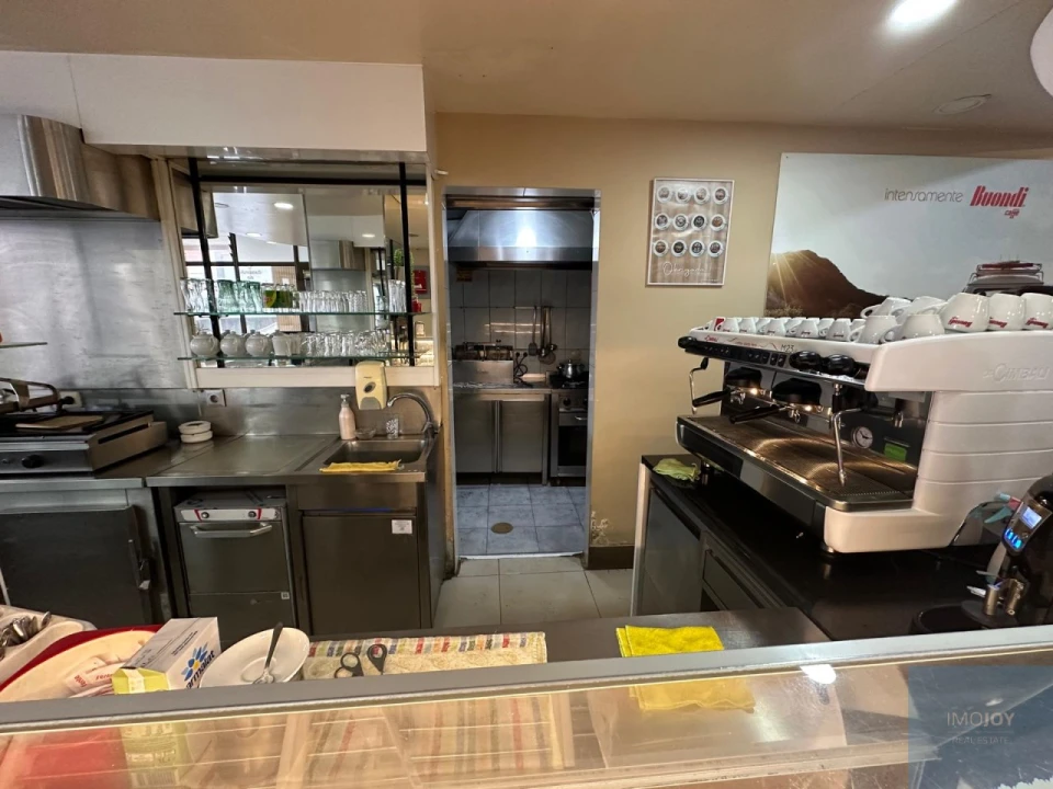 Loja para Arrendamento em Mafamude e Vilar do Paraíso Foto 11